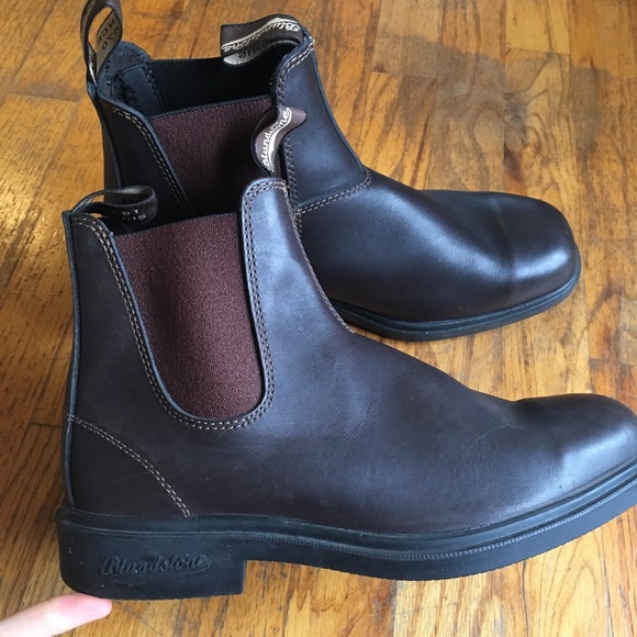 blundstone boots stout brown